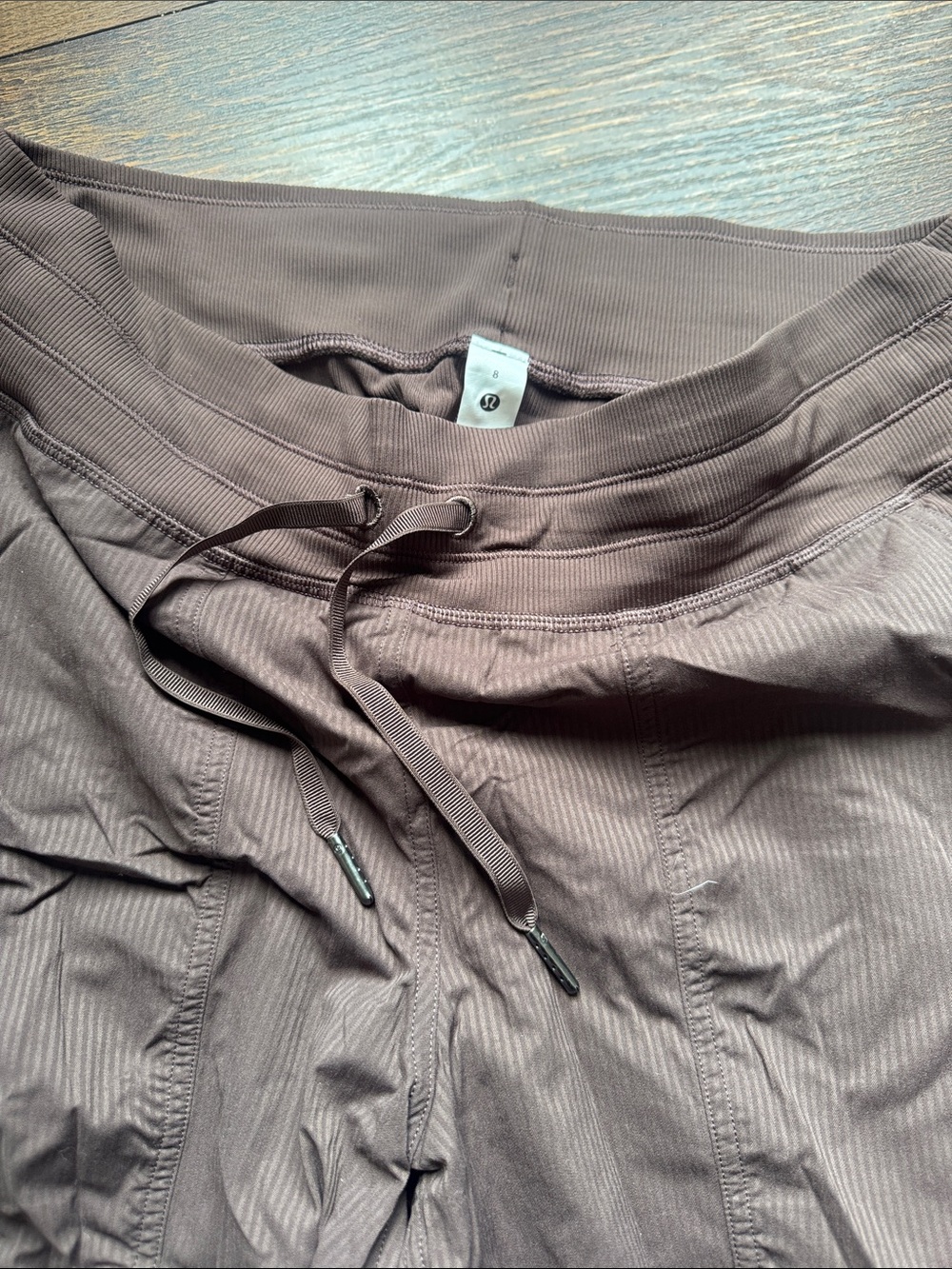 lululemon Green Ribbed Drawstring Joggers - Picture 2 of 3